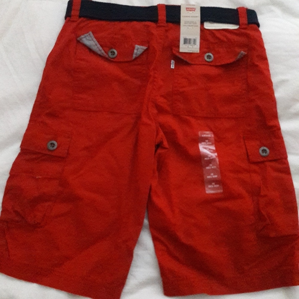 Levi's cargo Youth shorts size 18